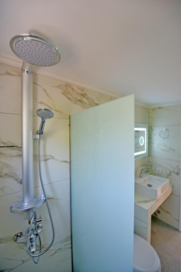 Douskos Porta Rossa Apartment