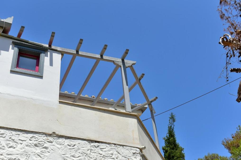 Douskos Porta Rossa Hydra (Saronic Islands)