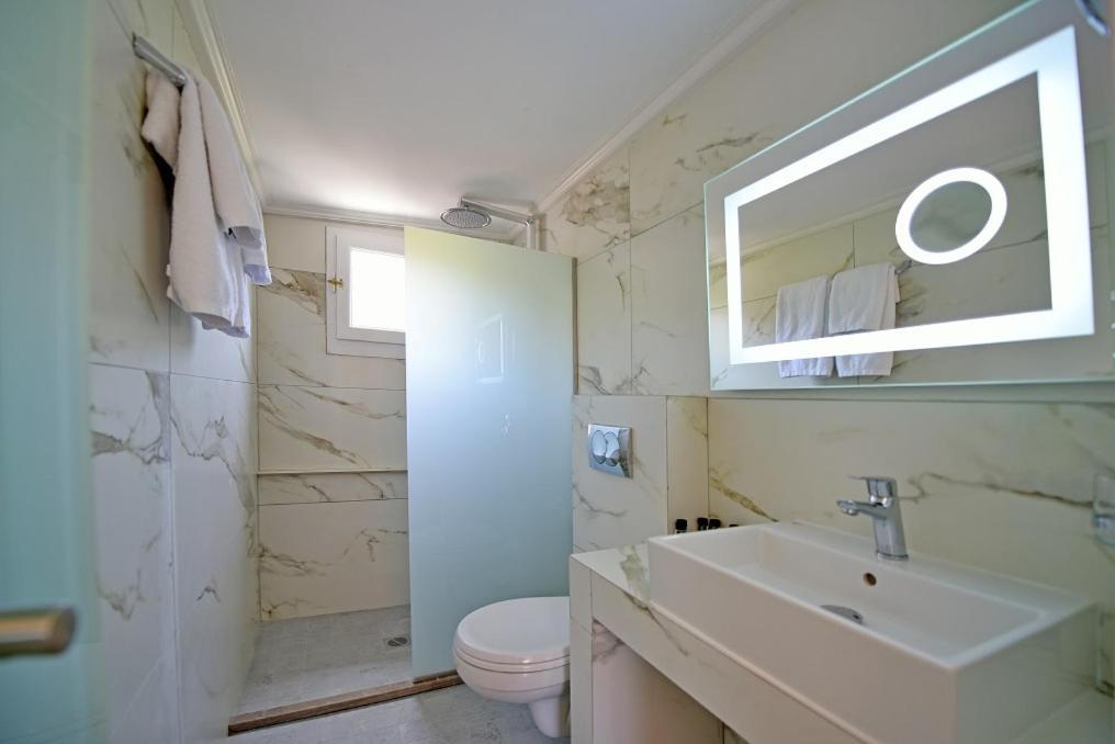 Douskos Porta Rossa Apartmán