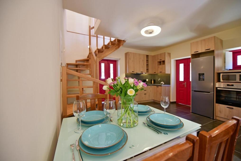 Apartment Douskos Porta Rossa